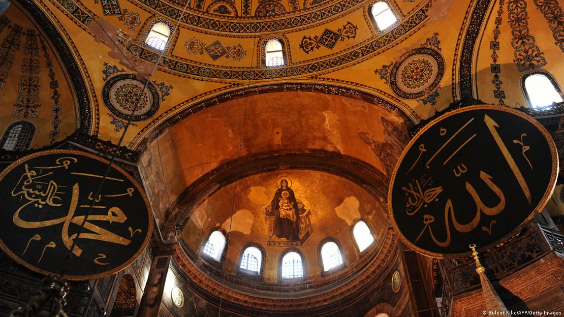 Die Hagia Sophia in Istanbul kann trotz weltweiter Proteste wieder als Moschee genutzt werden