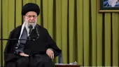 Ayatollah Ali Chamenei ist der politische und religiöse Führer des Iran und damit Staatsoberhaupt.